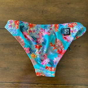 Jolyn Floral Bali Bikini Bottoms Size XS